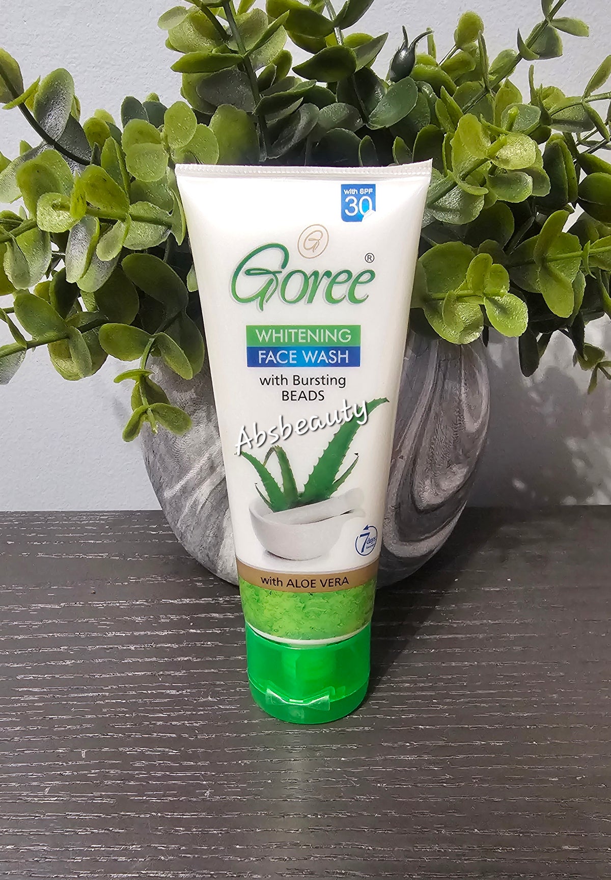Goree Whitening Face Wash With Bursting Beads & Aloe Vera. 1pc
