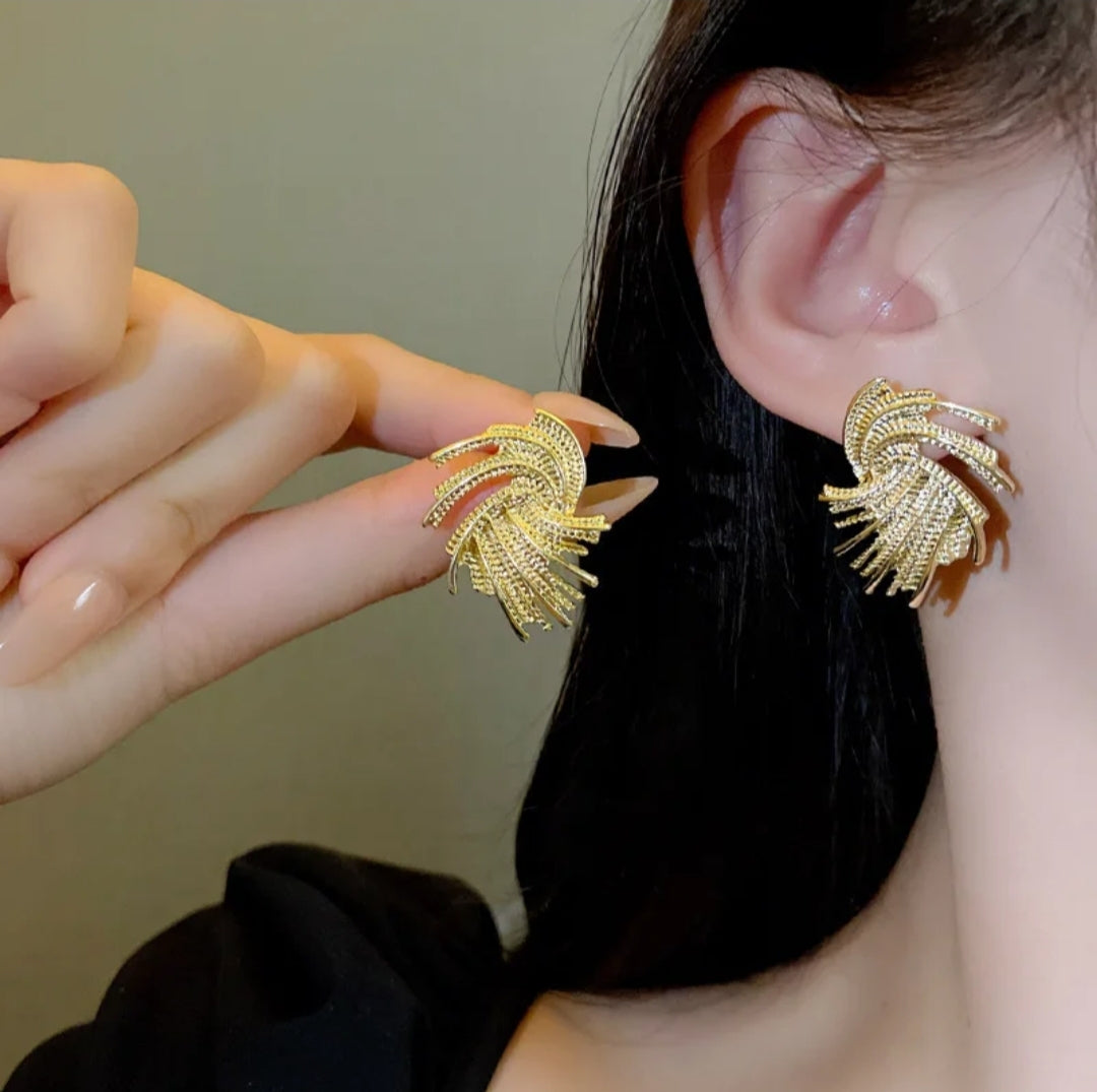 Twisted Rotational Firework Earrings