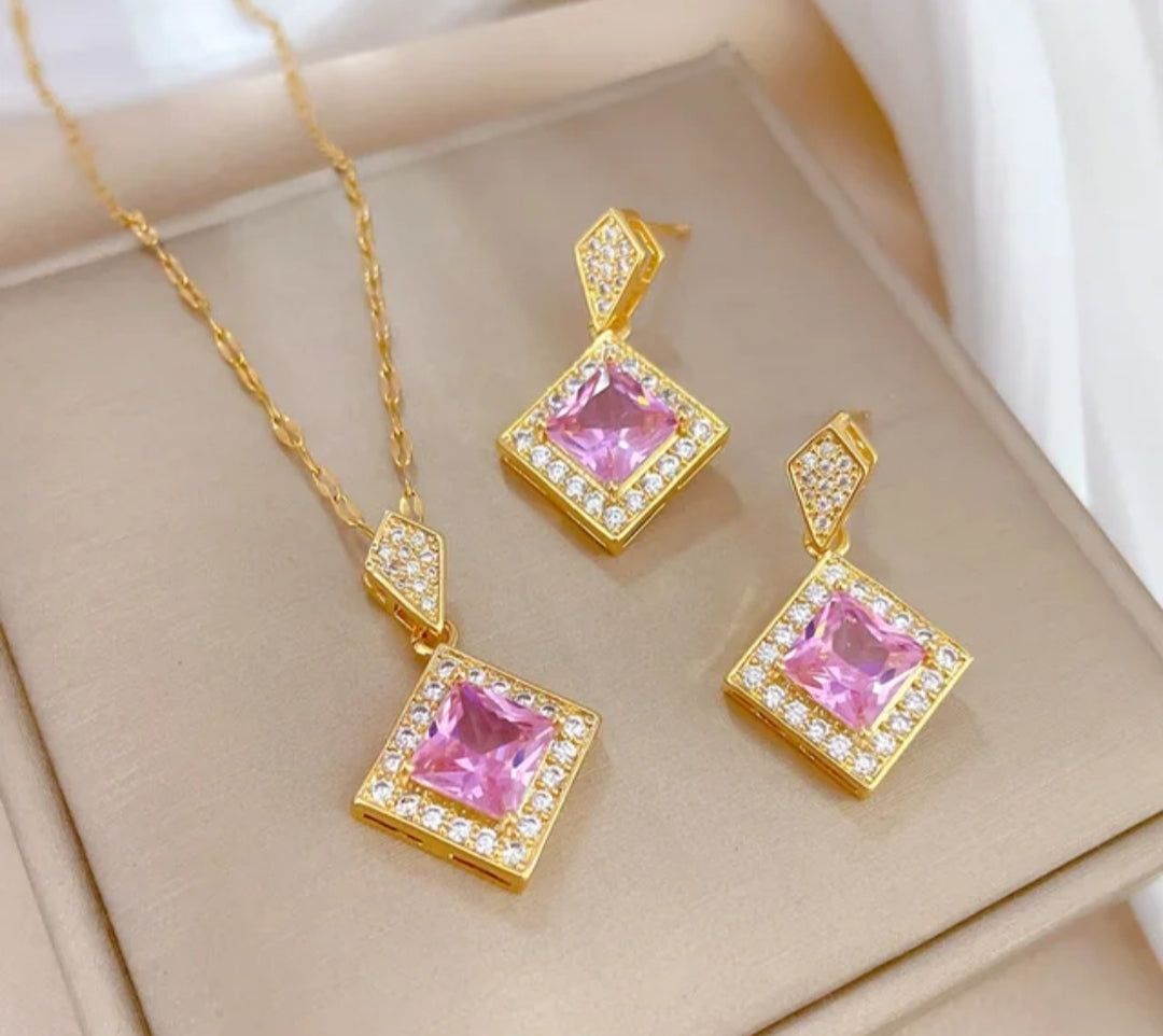 New Arrival Fashion Jewelry Set 18K Gold Plated Diamond Clover Jewelry Set Earring and Necklace