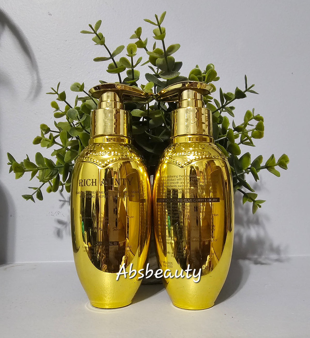 Pari's Glow Cosmetics Rich Aunty Treatment Luxury Intensive Whitening Therapy Body Serum.1pc