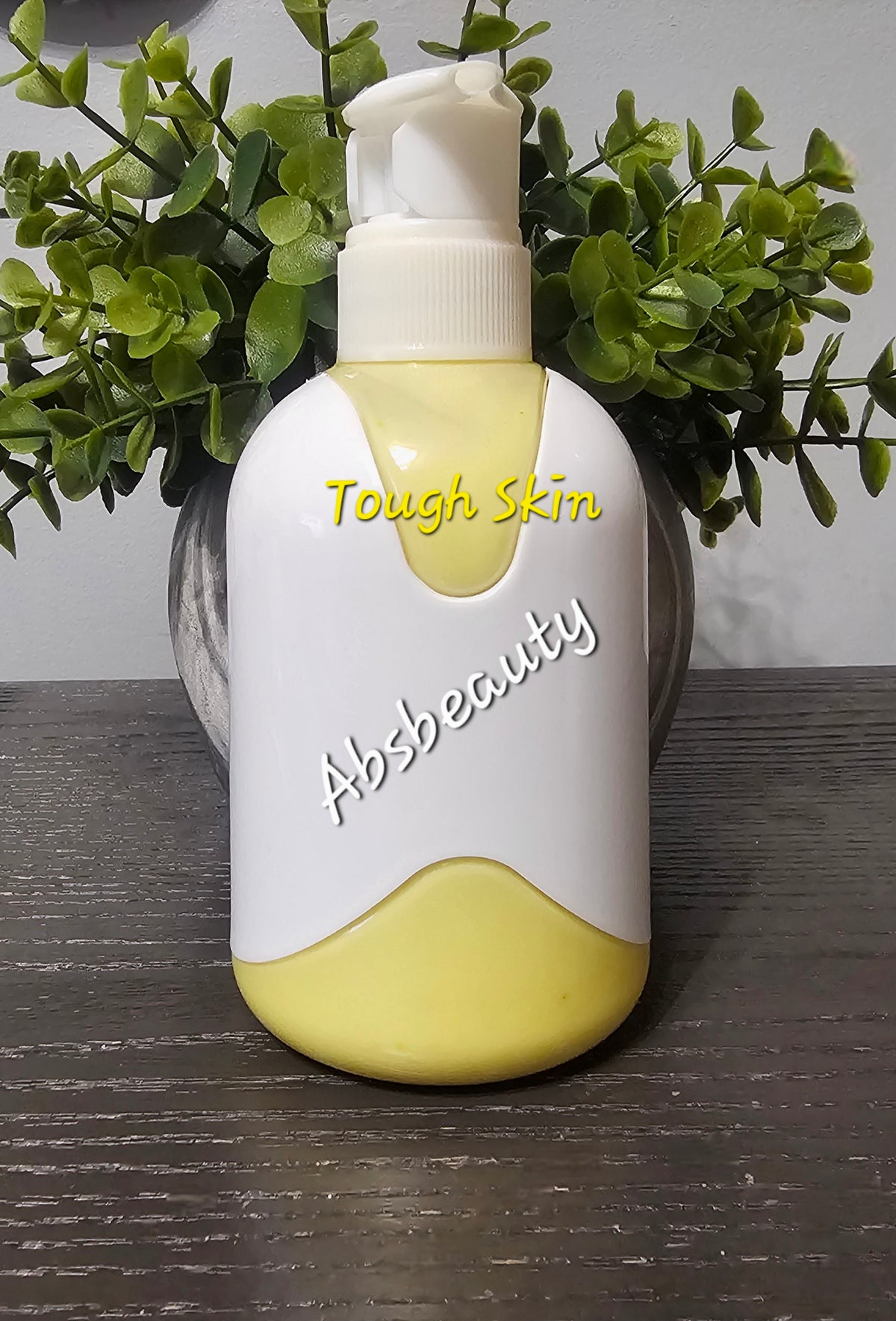 Pari's Glow Cosmetics kiss kiss Promixed Whitening Body Lotion For Tough & Normal Skin💯👍, 1bottle