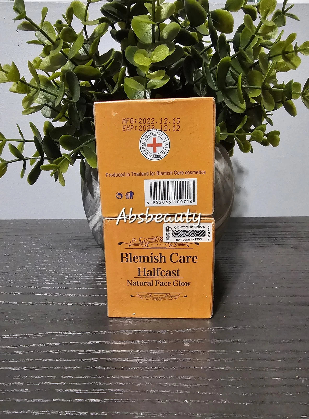 Blemish Care Half-C Natural Face Glow & Lightening 30g 1pc