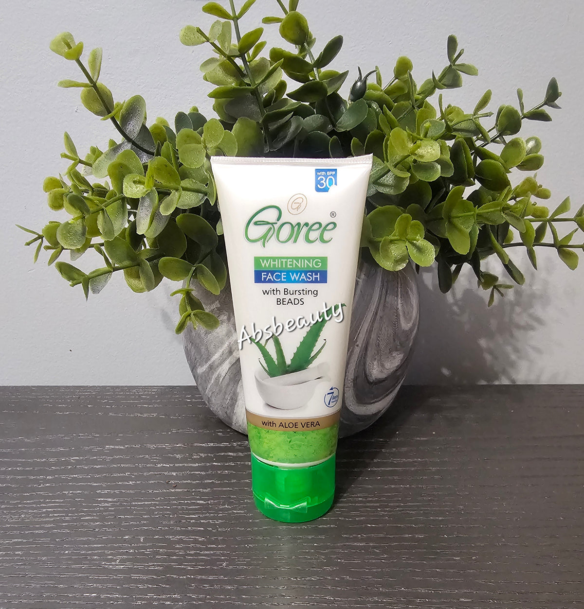 Goree Whitening Face Wash With Bursting Beads & Aloe Vera. 1pc