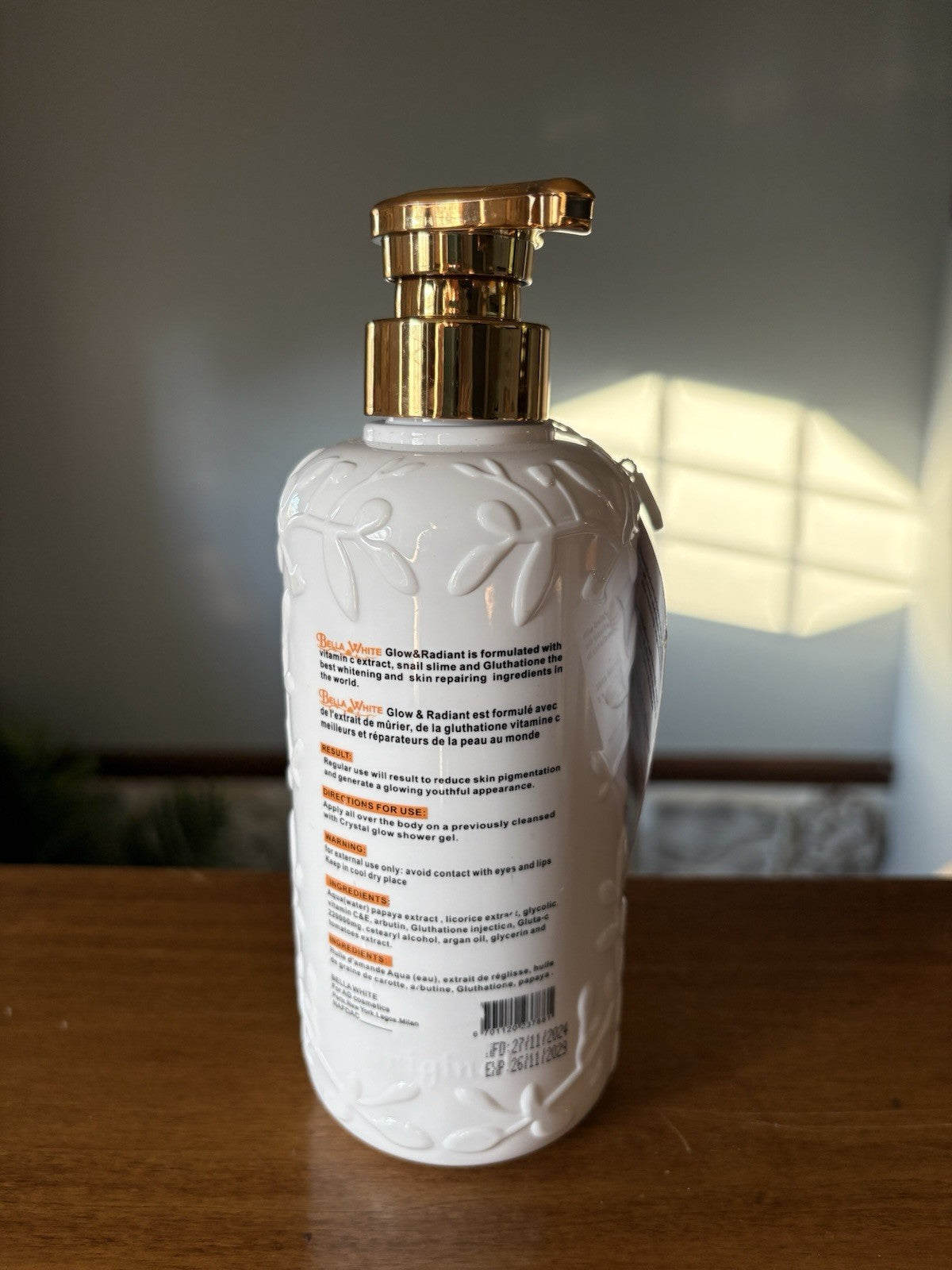 Bella-White  Glow & Radiant Vit. C & Goat Milk Unifying Body Lotion