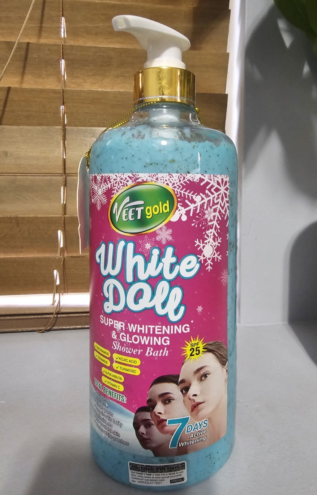 Veet Gold White Doll Super Whitening & Glowing Shower Bath 1000ml