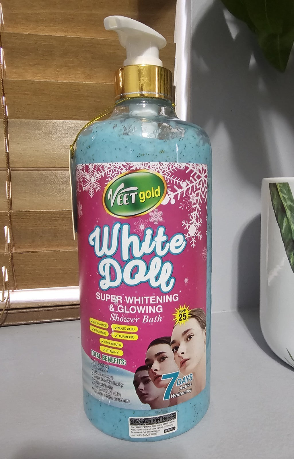 Veet Gold White Doll Super Whitening & Glowing Shower Bath 1000ml