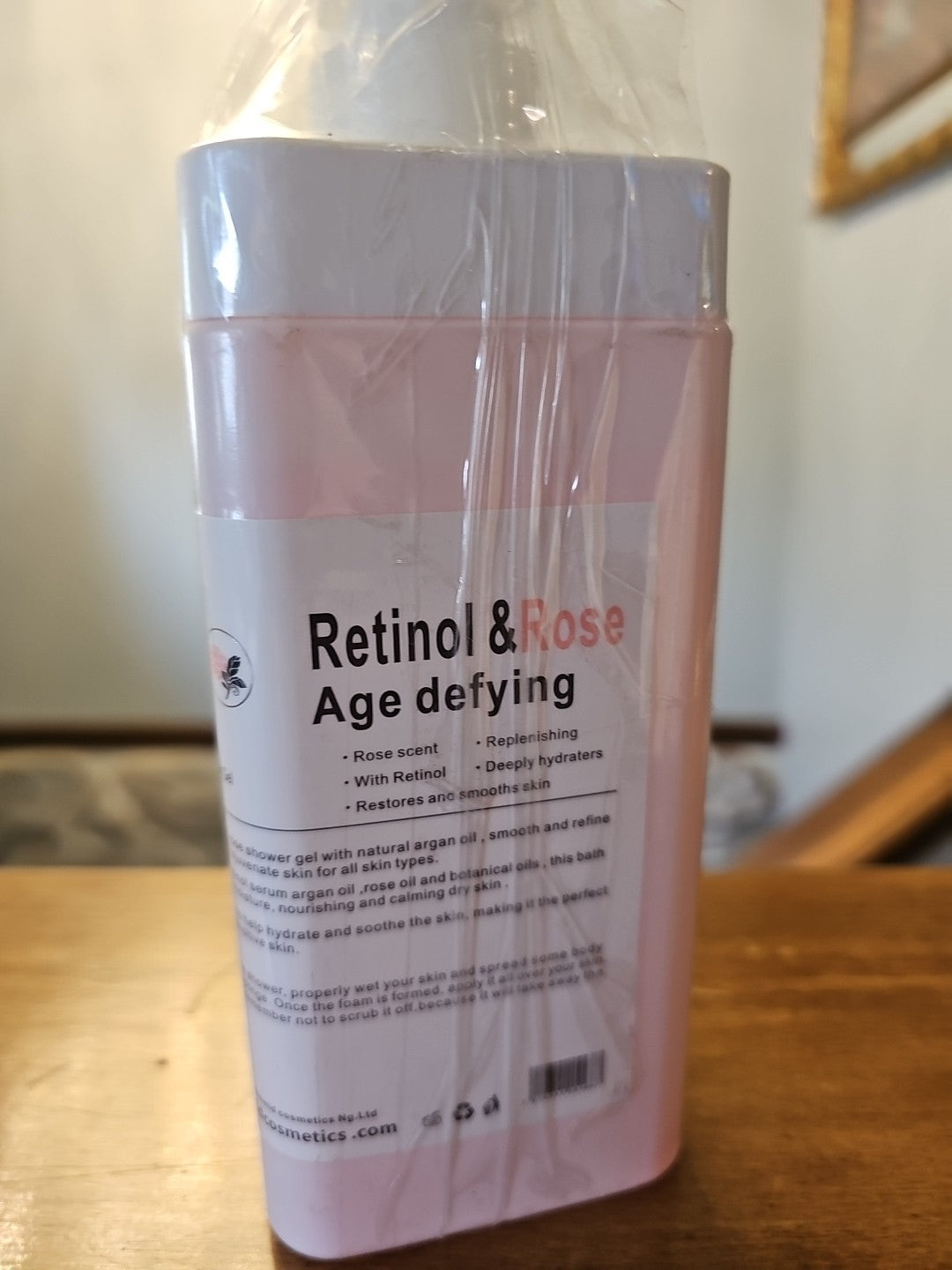 Bismid Retinol & Rose Age Defying Replenishing Restores And Smooths Skin