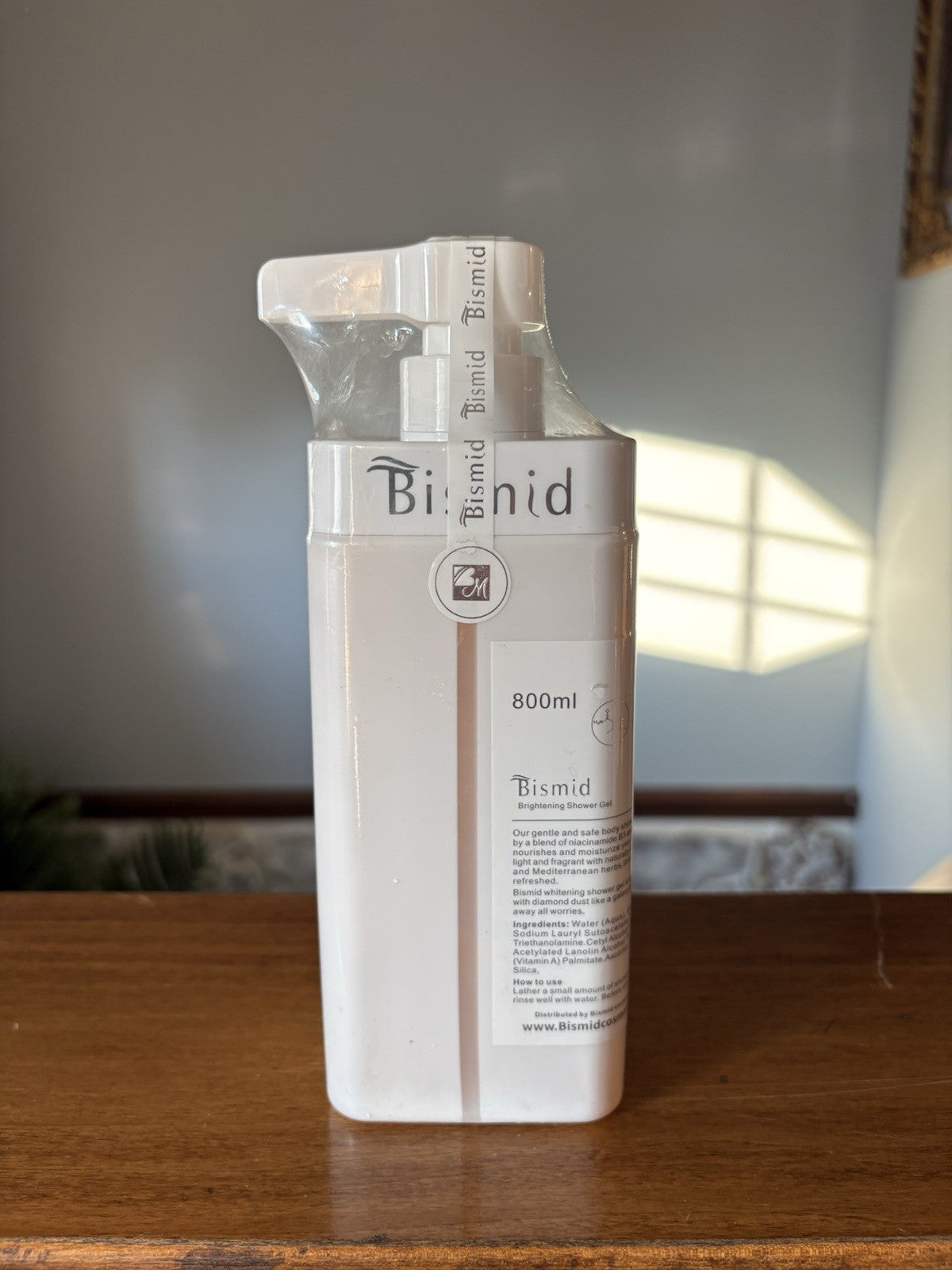 Niacinamide B3 + Vitamin C Bismid Brightening Whitening Shower Gel 800ml