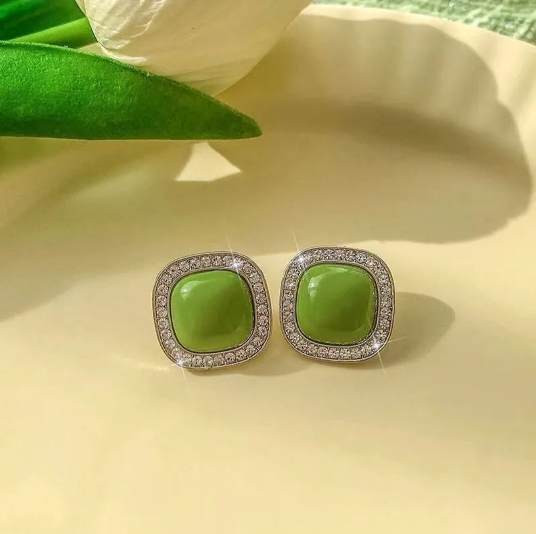 Geometric Sparkling Diamond Earrings