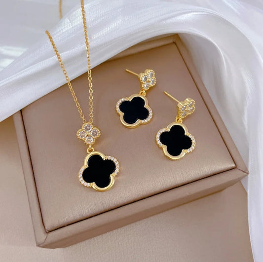 New Arrival Fashion Jewelry Set 18K Gold Plated Diamond Clover Jewelry Set Earring and Necklace