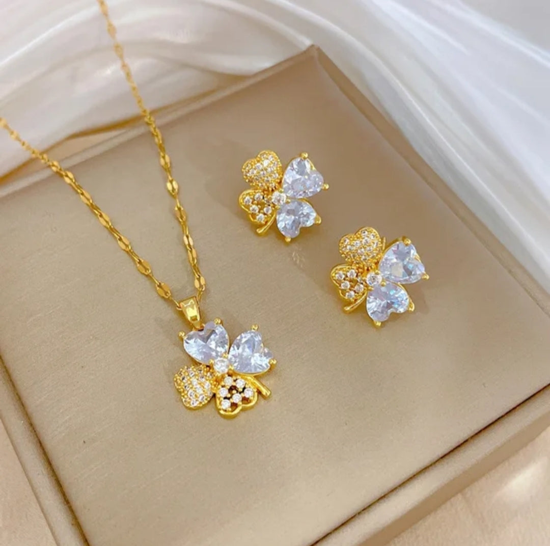 New Arrival Fashion Jewelry Set 18K Gold Plated Diamond Clover Earring And Necklace