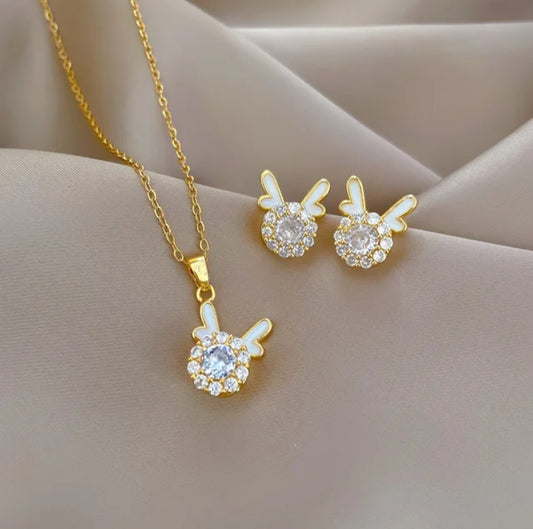 New Arrival Fashion Jewelry Set 18K Gold Plated Diamond Clover Jewelry Set Earring and Necklace