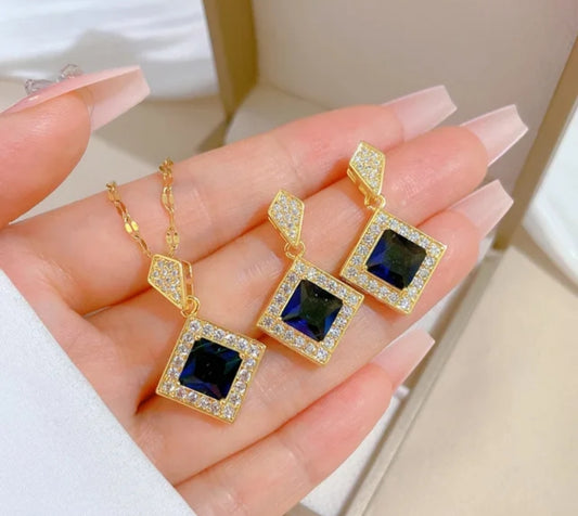 New Arrival Fashion Jewelry Set 18K Gold Plated Diamond Clover Jewelry Set Earring and Necklace