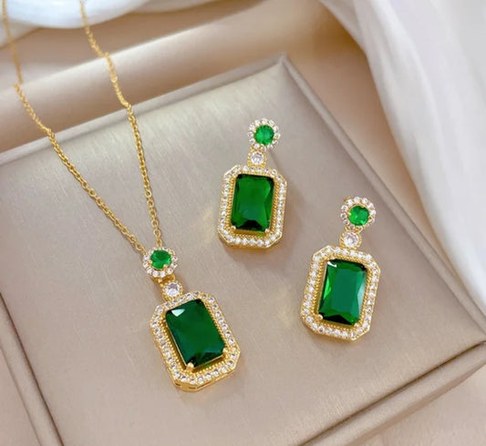 New Arrival Fashion Jewelry Set 18K Gold Plated Diamond Clover Jewelry Set Earring and Necklace