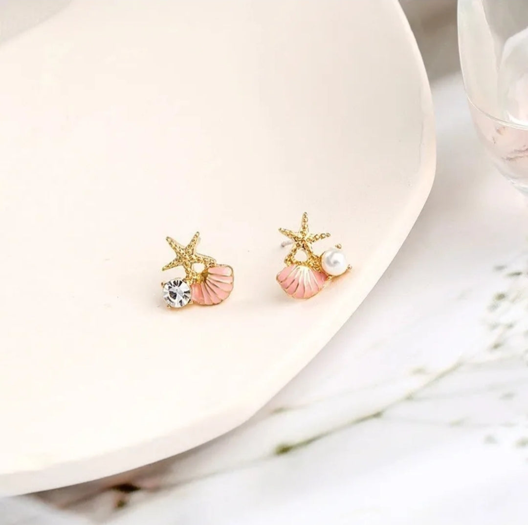 Fashion Asymmetric Ocean Style Earrings Stud for Women Girl Starfish Shell Earrings Bohemian Pearl