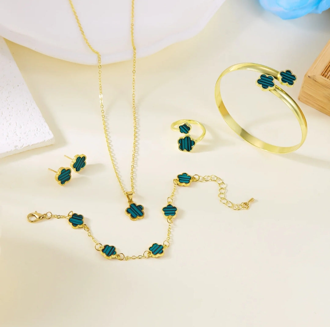 Fashion Jewelry Set Women's All Match Set New Lucky Flower Bracelet Five-Leaf Clover Necklace Ring Earrings