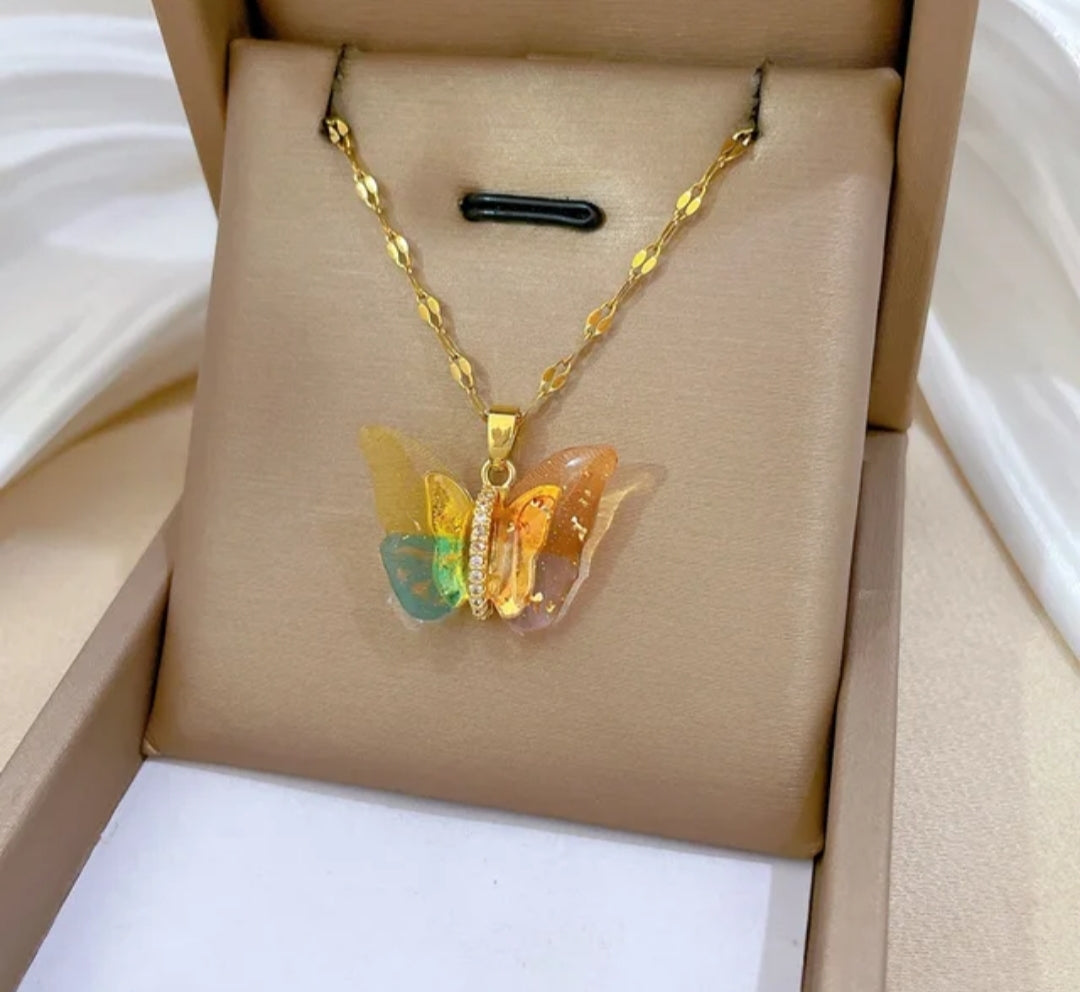18K Gold Plated Gradual Color Changing Resin Butterfly Pendant Chokers Necklace Women Fashion