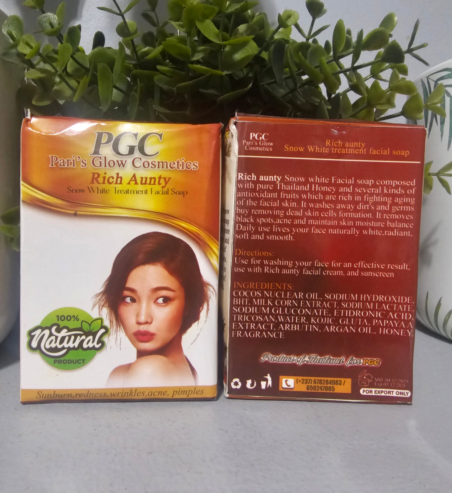 Pari's Glow Cosmetics Rich Aunty Snow white Treatment Facial Soap.1pc