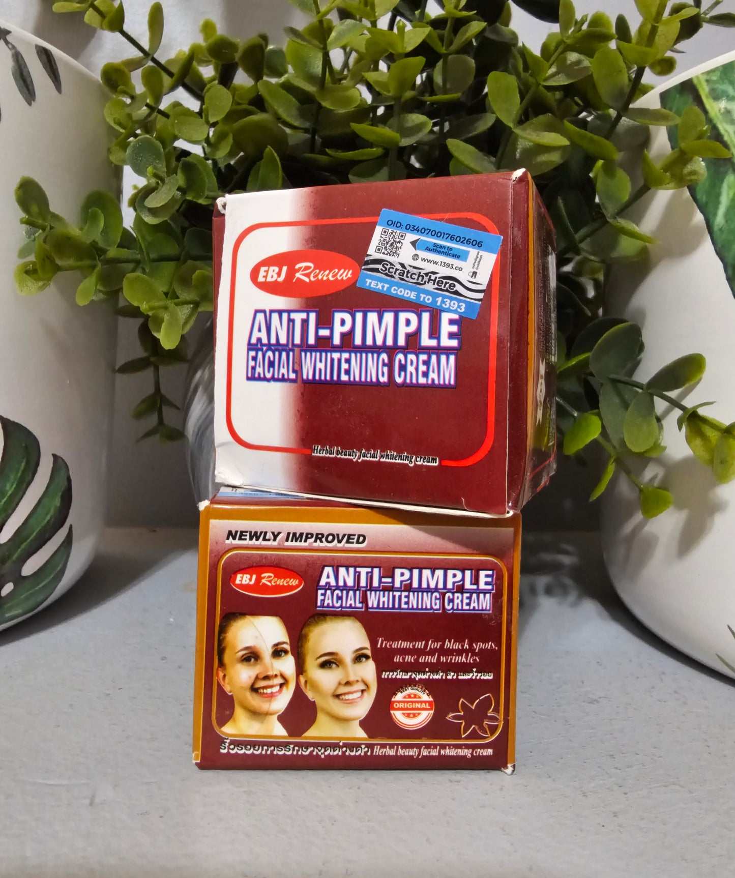 Anti-Pimple Facial Whitening Cream For Black Spots, Acne & Wrinkles