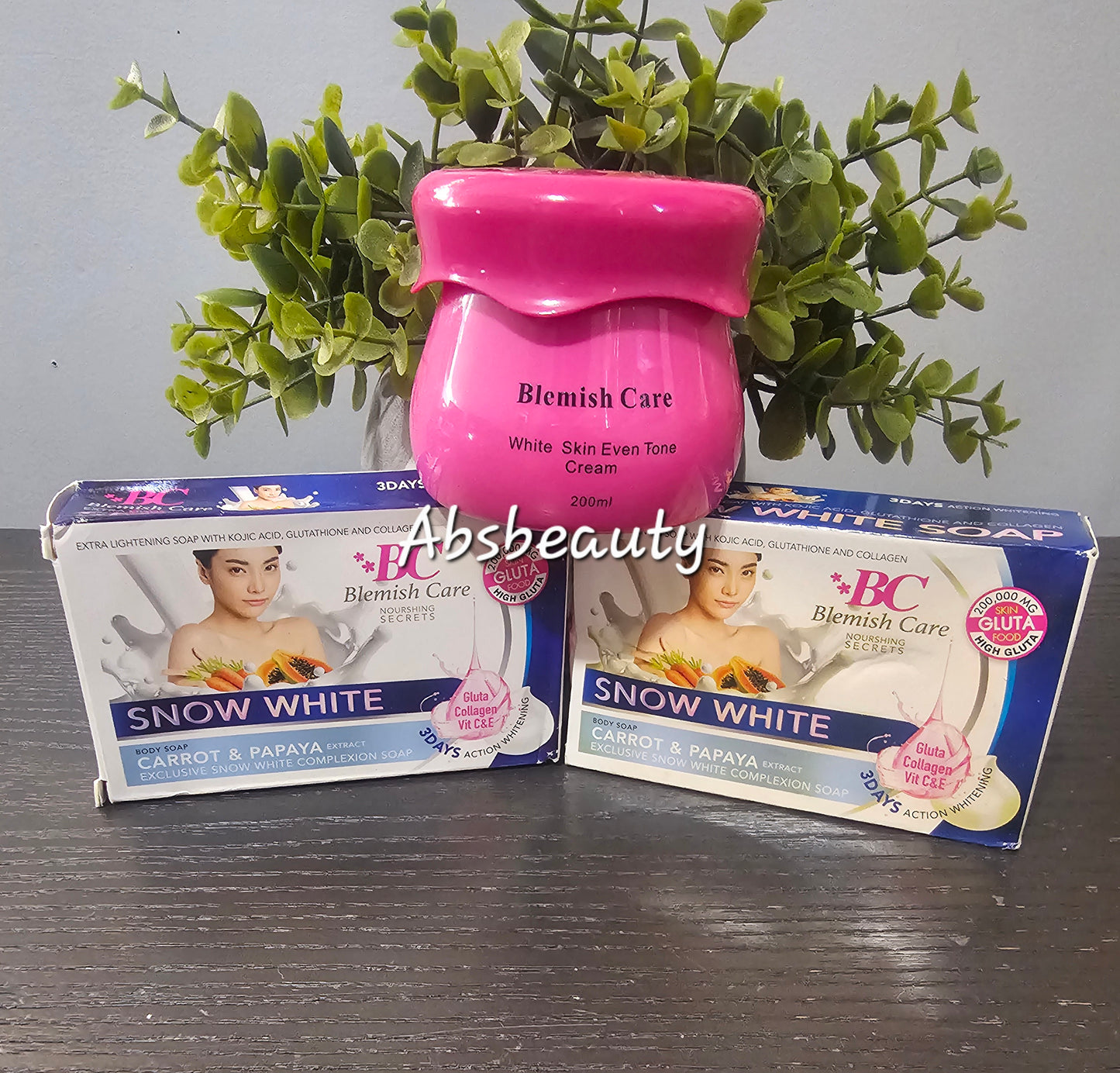 3pcs Lightening Body Set Blemish Care White Skin Even Tone Body Cream 1pc & Snow White Carrot & Papaya Extract Body Soap 2pcs (Night routine) 💯✅️👍