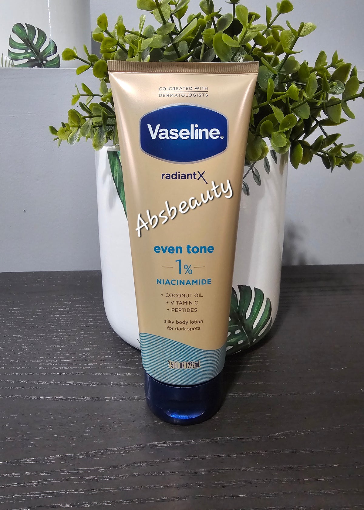 Vaseline Radiant X Even Tone 1% Niacinamide Silky Body Lotion for a Soft, Even & Radiant Complexion, with Peptides, Vitamin C & Coconut Oil,222ml