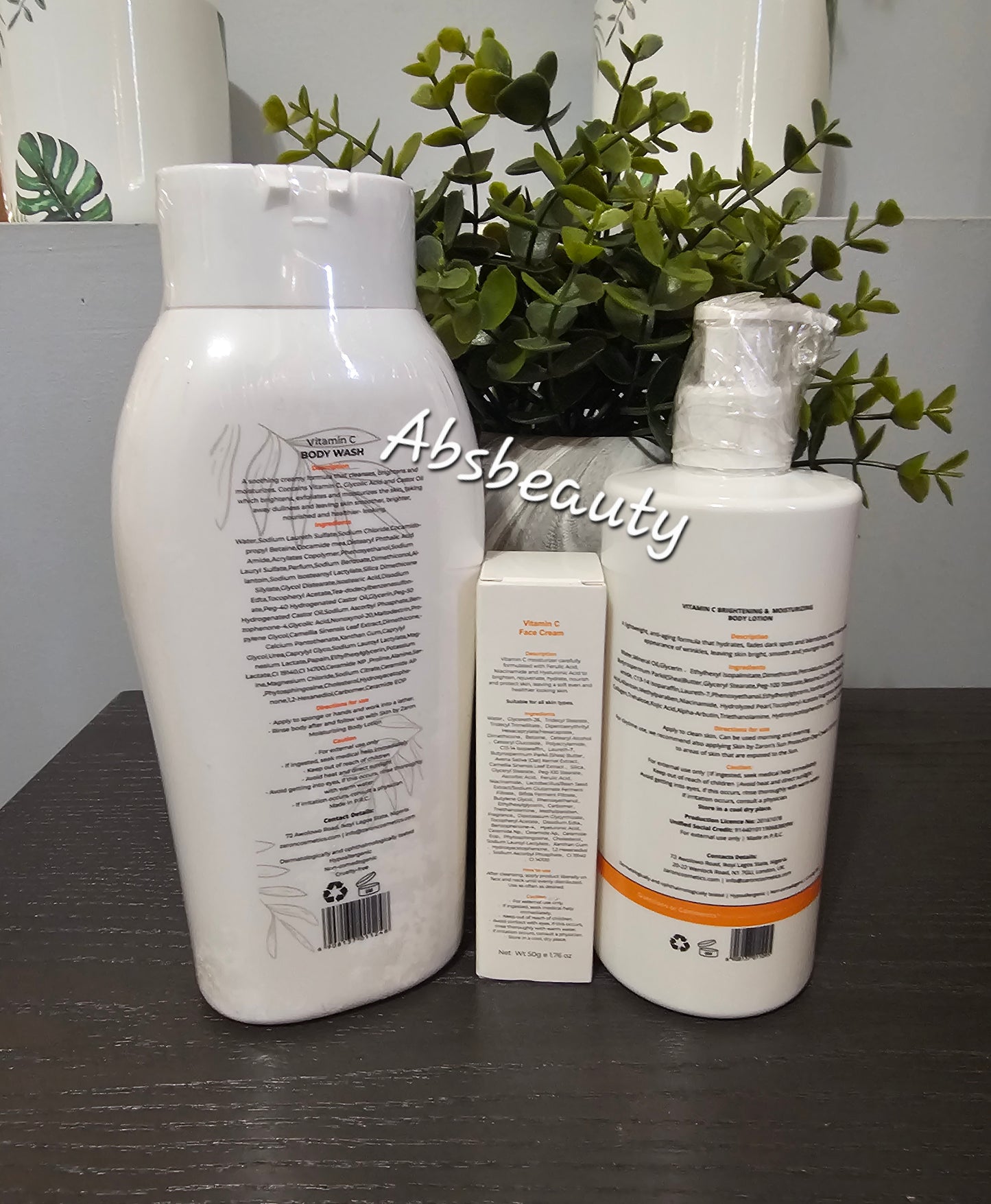 Skin by Zaron Vitamin C Body Wash 650ml + Face  Cream 50g  + Body Lotion 500ml. (3Pcs)💯👍