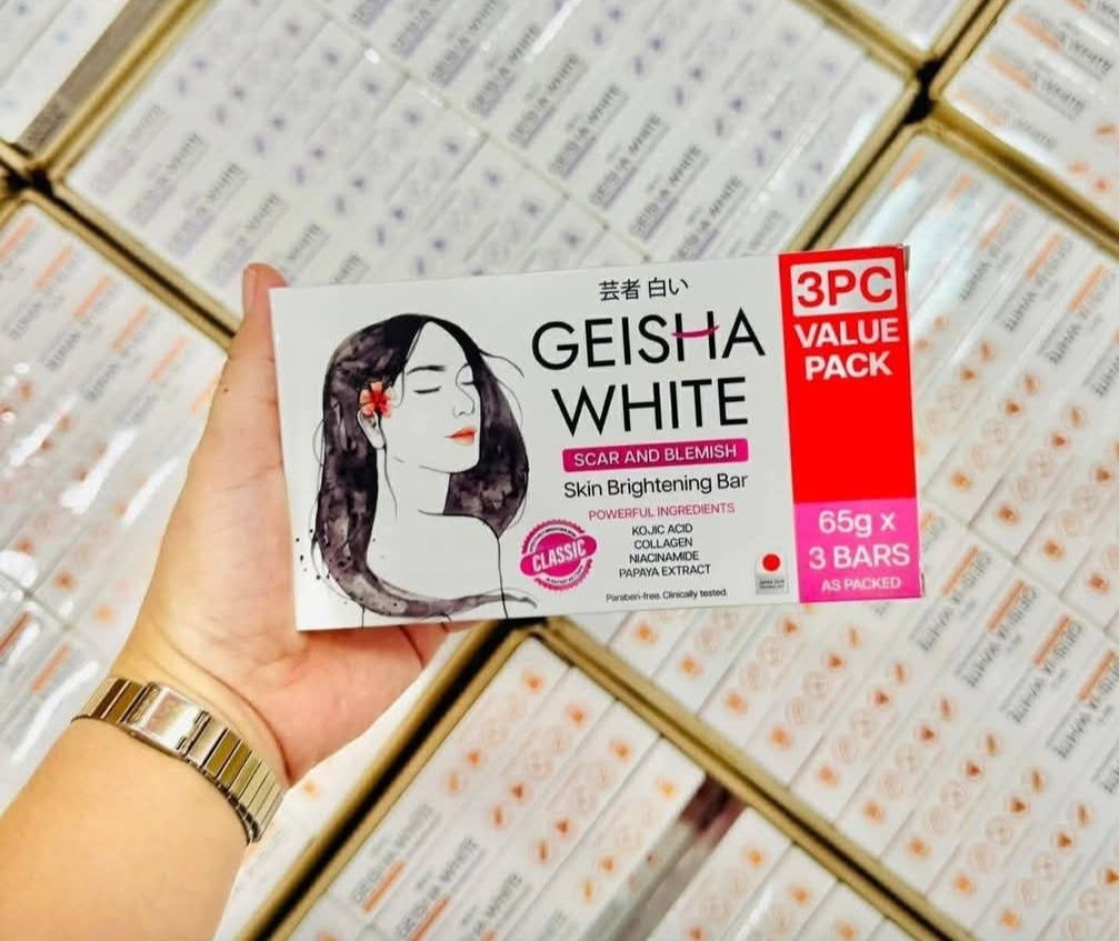 Geisha White SCAR & BLEMISH|EXFOLIATE& EXTRA MOISTURE Skin Brightening Bar Soap With Powerful Ingredients 65gx3Bars, 1box