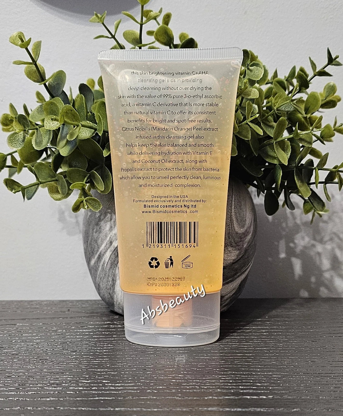 Bismid Vit.C + AHA Super Bright Exfoliating Face Wash 180ml