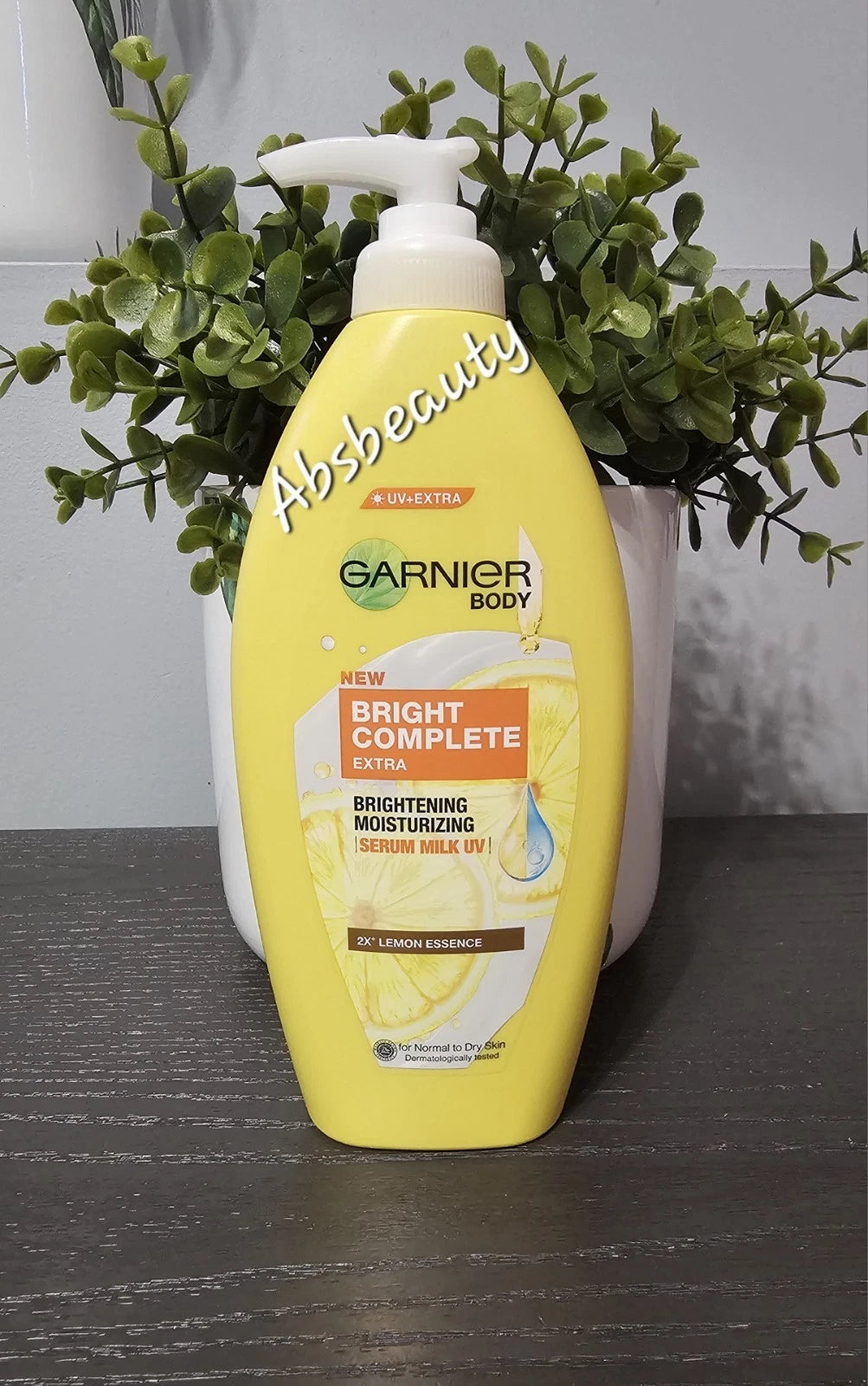 Garnier Body Serum Lotion Bright Complete Extra Brightening Moisturizing 400ml✨️