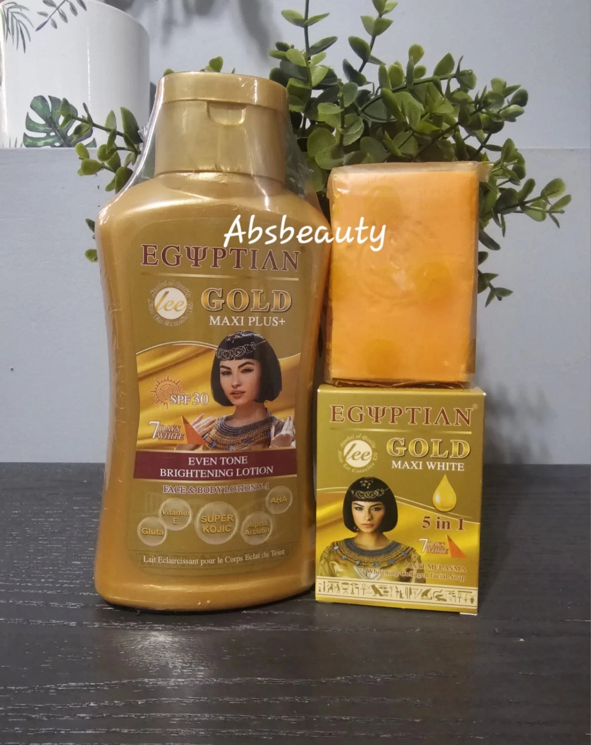 1×LEE Egyptian Maxi Plus Brightening Lotion 500ml & 1×Maxi White 5in1 Face Soap