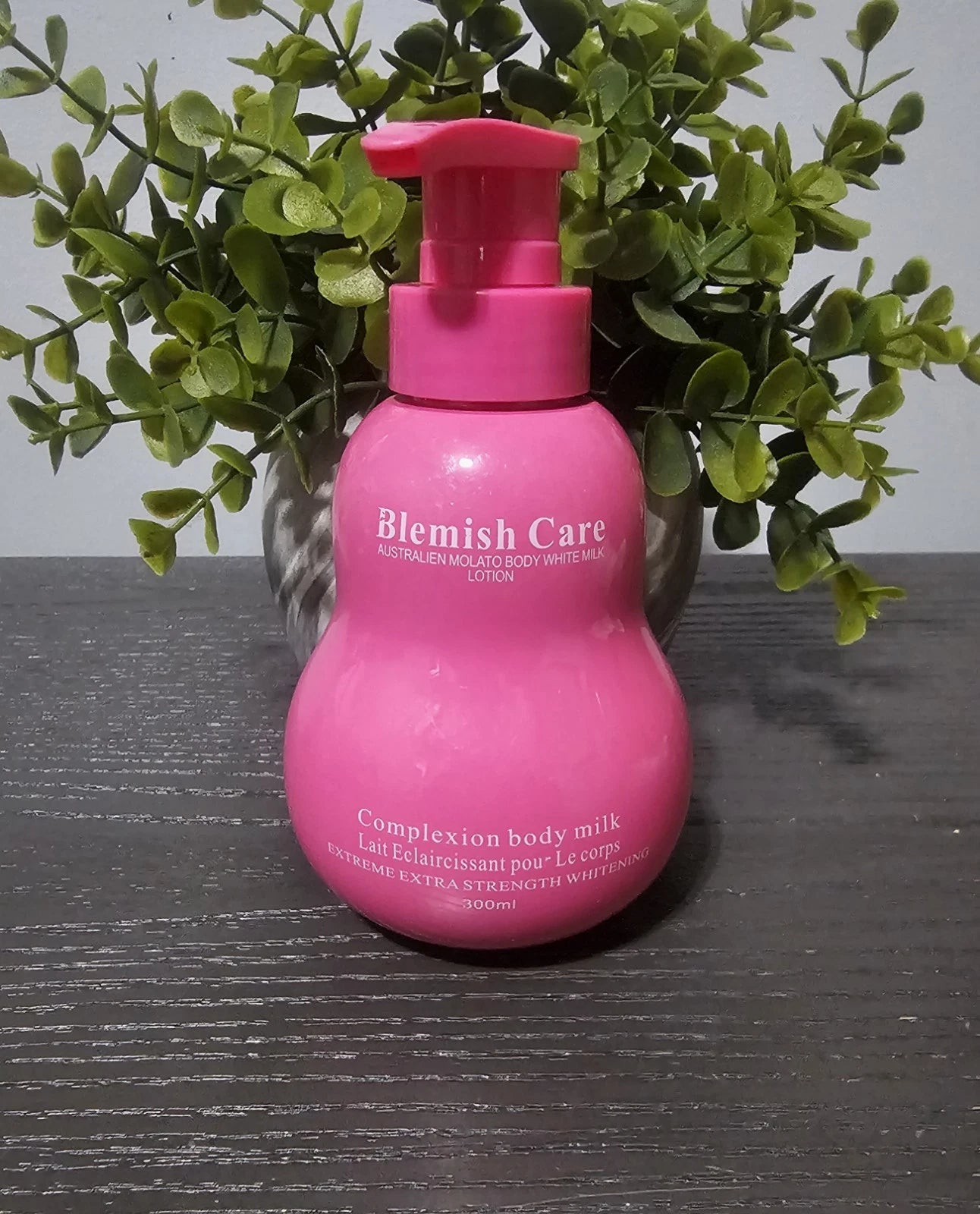 Blemish Care Australian Molato Body White Lotion 300ml 1pc